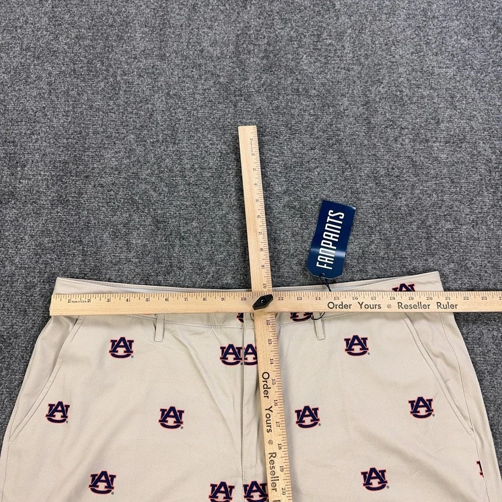 Auburn Tigers Shorts Mens 42 Beige NCAA Football FANPANTS All Over Print